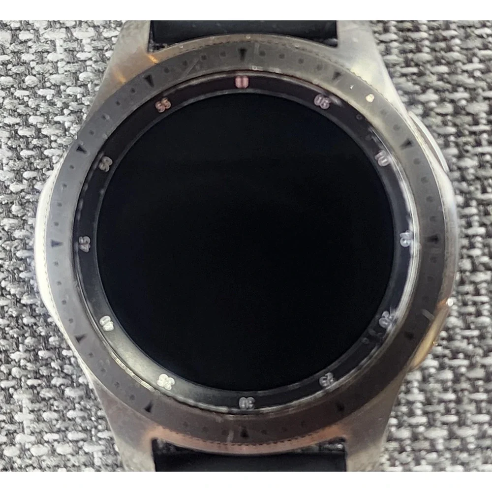 Samsung Mens Galaxy Watch 46mm Silver Smartwatch SM-R800 Bluetooth